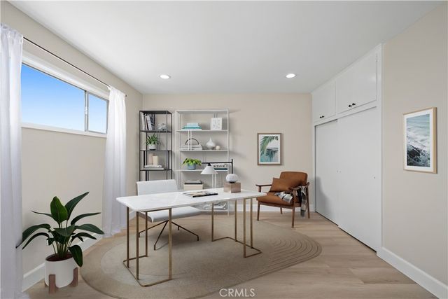 1824 Park Street, Huntington Beach, CA 92648