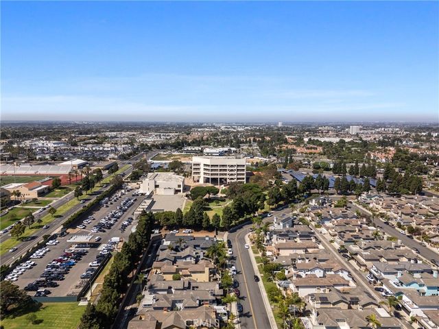 1824 Park Street, Huntington Beach, CA 92648