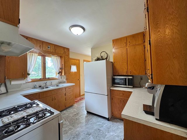 231 McKay Avenue, Waterloo, IA 50703