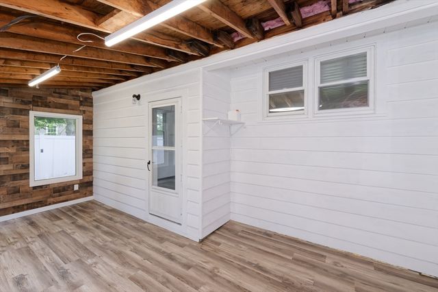 318 South Main St, Hopedale, MA 01747