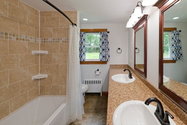 318 South Main St, Hopedale, MA 01747