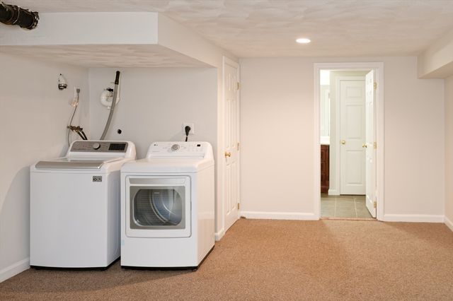 318 South Main St, Hopedale, MA 01747
