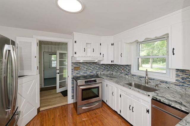 318 South Main St, Hopedale, MA 01747