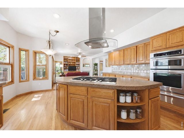 301 Sleeping Owl Pt, Lafayette, CO 80026