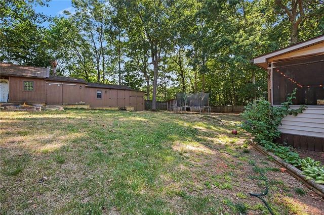 118 E Chinaberry Court, Mocksville, NC 27082