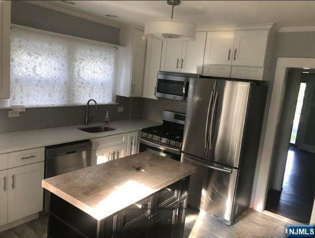 58 S Prospect Street, Verona, NJ 07044