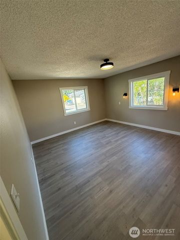 8102 195th Street E #95, Spanaway, WA 98387