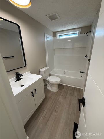 8102 195th Street E #95, Spanaway, WA 98387