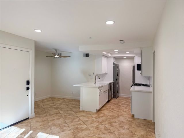 1042 Calle Del Cerro 203, San Clemente, CA 92672