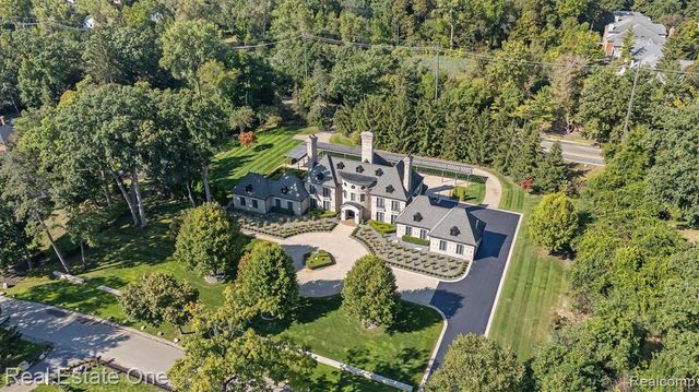 1343 Orchard Ridge Road, Bloomfield Hills, MI 48304