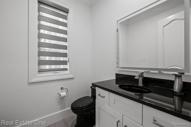 1343 Orchard Ridge Road, Bloomfield Hills, MI 48304