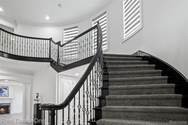 1343 Orchard Ridge Road, Bloomfield Hills, MI 48304