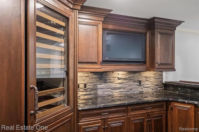 1343 Orchard Ridge Road, Bloomfield Hills, MI 48304