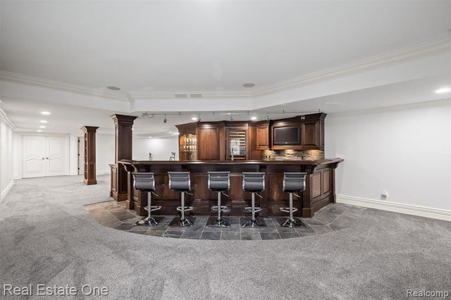 1343 Orchard Ridge Road, Bloomfield Hills, MI 48304