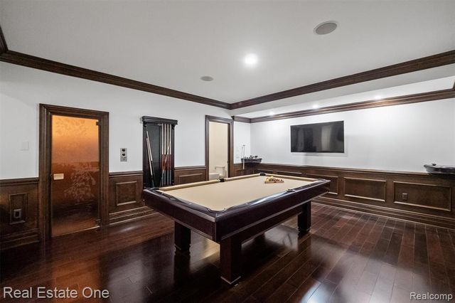 1343 Orchard Ridge Road, Bloomfield Hills, MI 48304