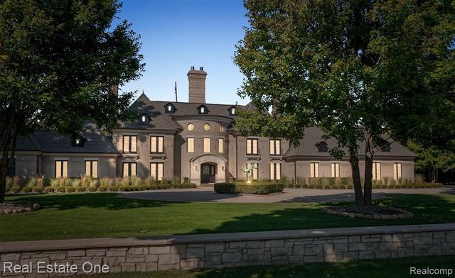 1343 Orchard Ridge Road, Bloomfield Hills, MI 48304