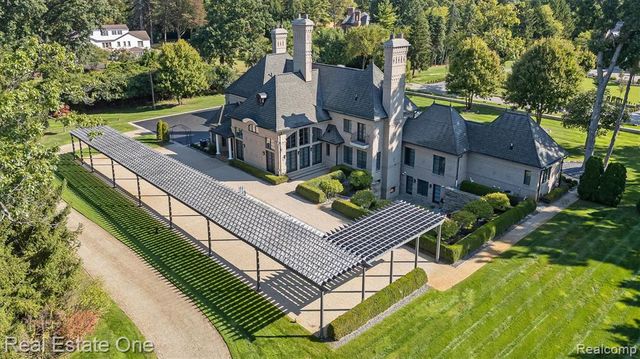 1343 Orchard Ridge Road, Bloomfield Hills, MI 48304