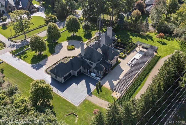 1343 Orchard Ridge Road, Bloomfield Hills, MI 48304