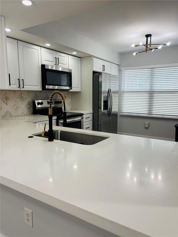 701 SW 142nd Ave 108S, Pembroke Pines, FL 33027