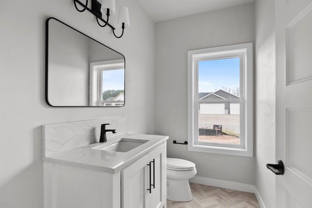 N8872 GALWAY LANE, Menasha, WI 54952