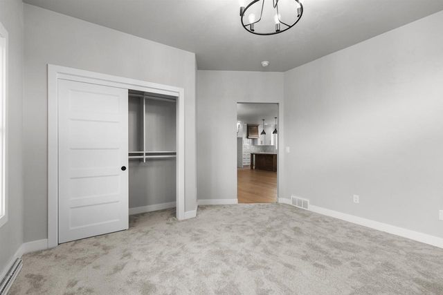 N8872 GALWAY LANE, Menasha, WI 54952