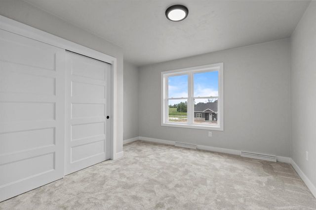 N8872 GALWAY LANE, Menasha, WI 54952