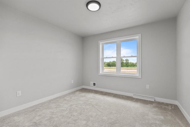 N8872 GALWAY LANE, Menasha, WI 54952