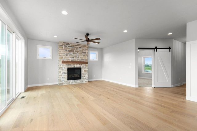 N8872 GALWAY LANE, Menasha, WI 54952