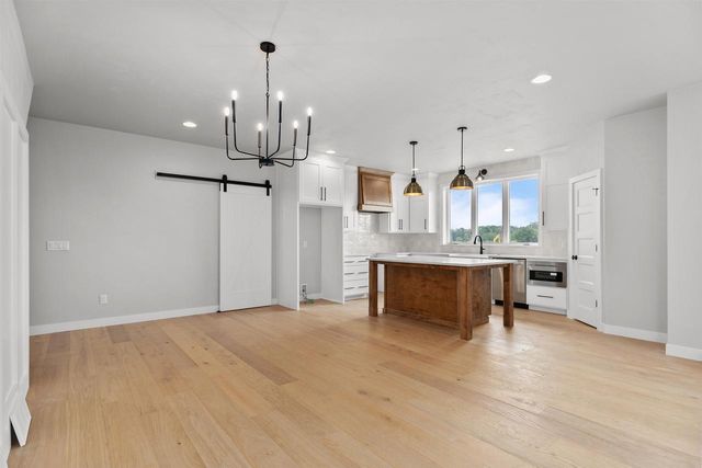 N8872 GALWAY LANE, Menasha, WI 54952