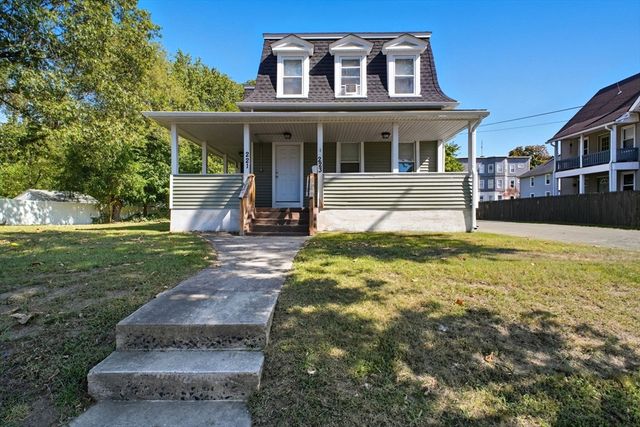 221 East St, Chicopee, MA 01020