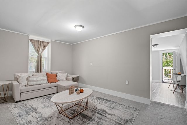 221 East St, Chicopee, MA 01020