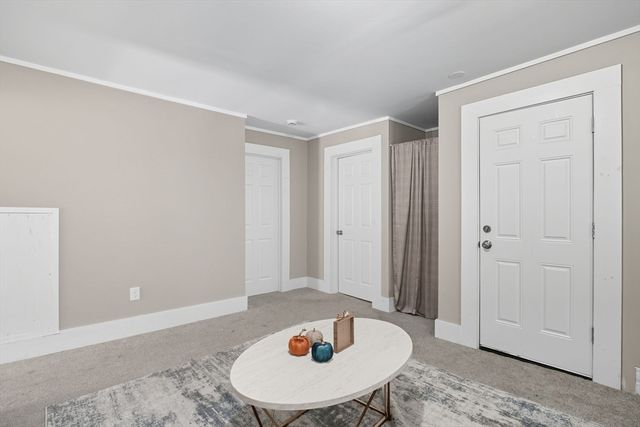 221 East St, Chicopee, MA 01020