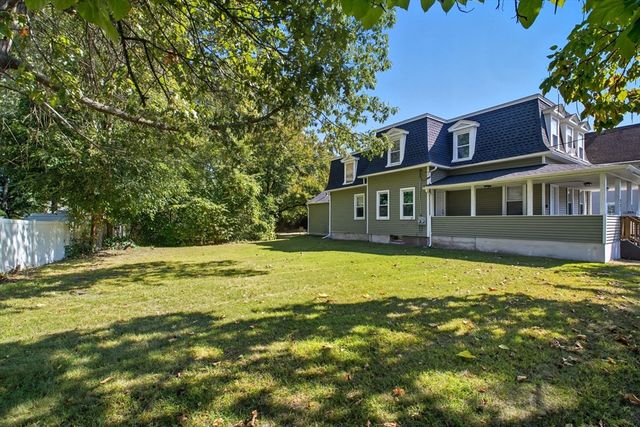 221 East St, Chicopee, MA 01020