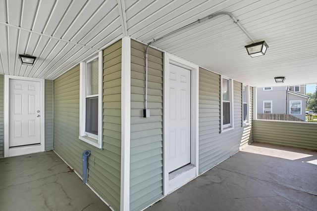 221 East St, Chicopee, MA 01020