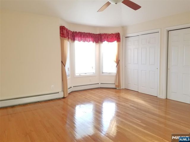 393 Washington Avenue, Cliffside Park, NJ 07010