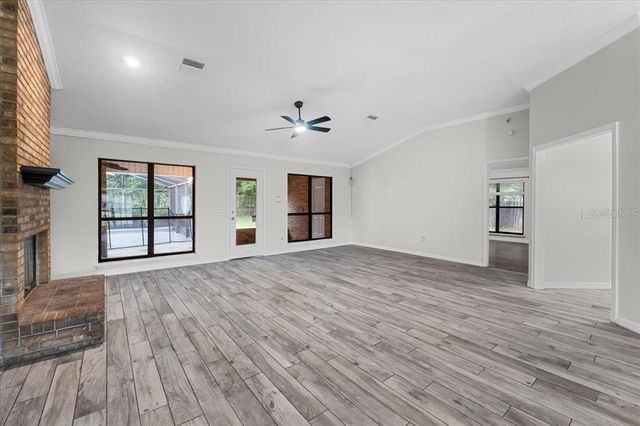 157 AMBERGATE COURT, Debary, FL 32713