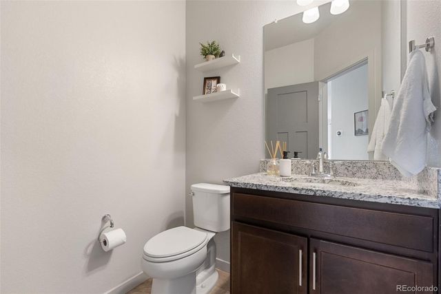 1827 S Helena, Aurora, CO 80017