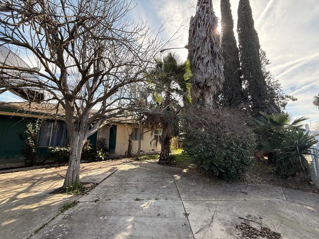 40284 Ralph Road, Cutler, CA 93615