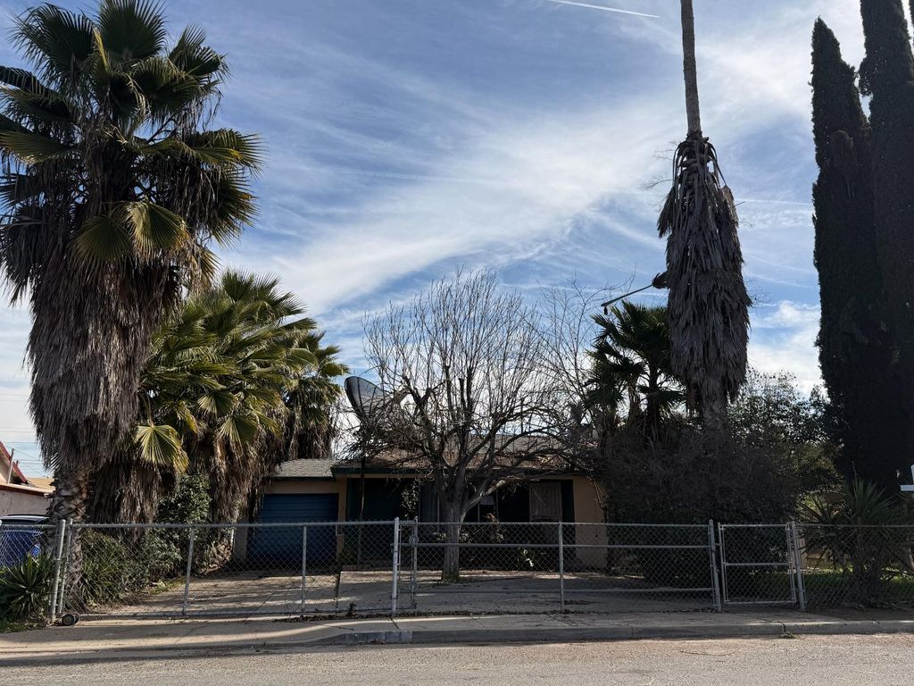 40284 Ralph Road, Cutler, CA 93615