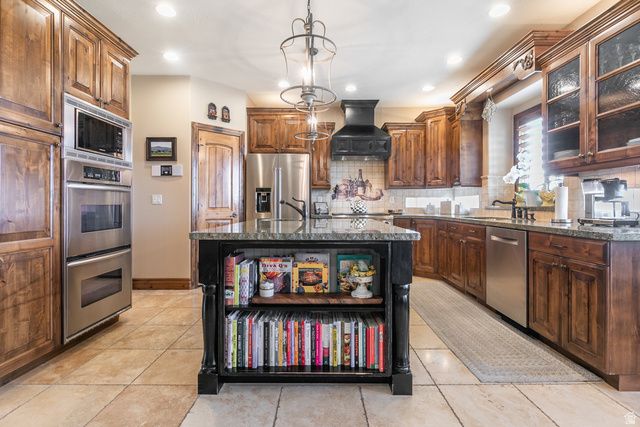 1391 N COMPTON RD, Farmington, UT 84025