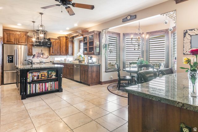 1391 N COMPTON RD, Farmington, UT 84025