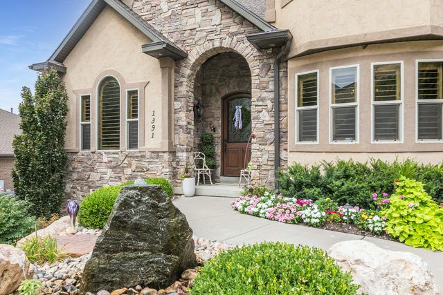 1391 N COMPTON RD, Farmington, UT 84025