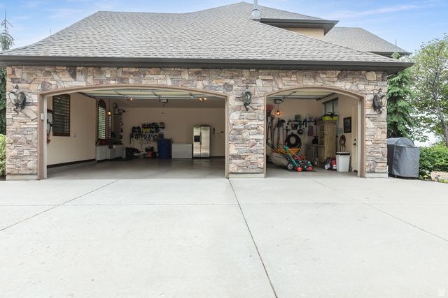 1391 N COMPTON RD, Farmington, UT 84025