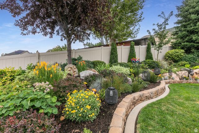 1391 N COMPTON RD, Farmington, UT 84025