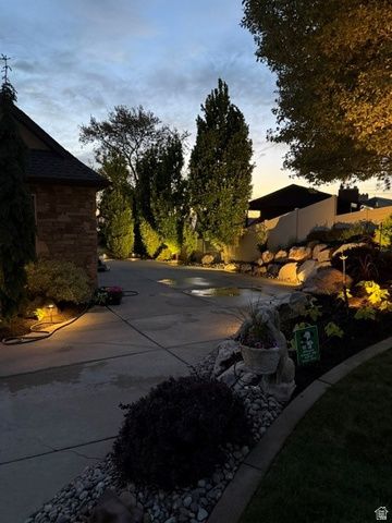 1391 N COMPTON RD, Farmington, UT 84025
