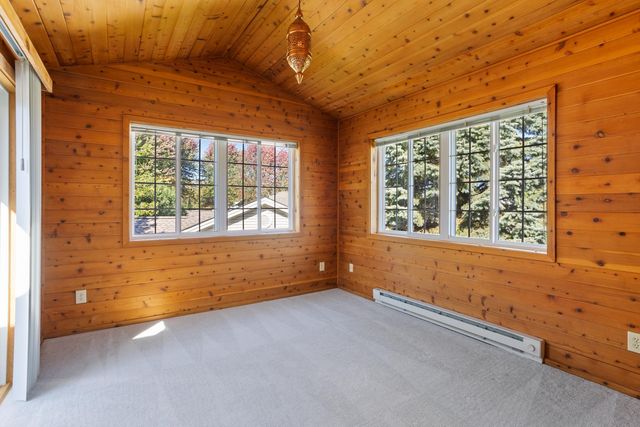 745 Sterling Court, Mahtomedi, MN 55115