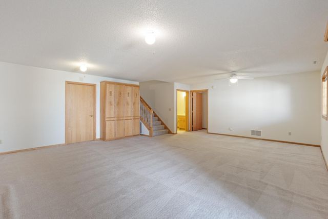 745 Sterling Court, Mahtomedi, MN 55115