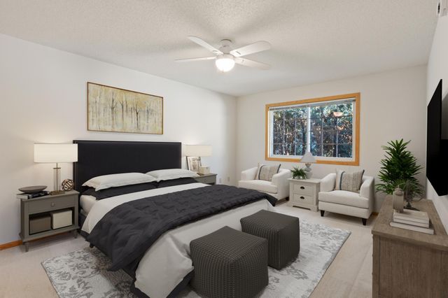 745 Sterling Court, Mahtomedi, MN 55115