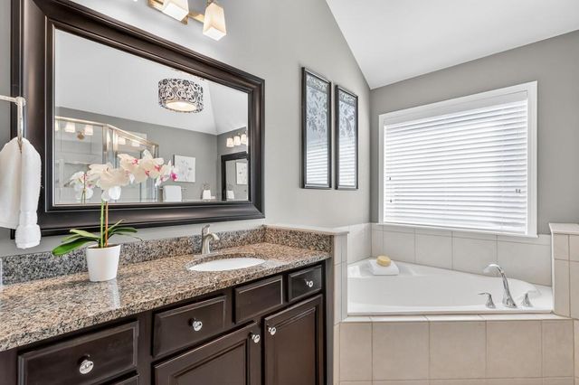 12865 Donegal Lane, Milton, GA 30004