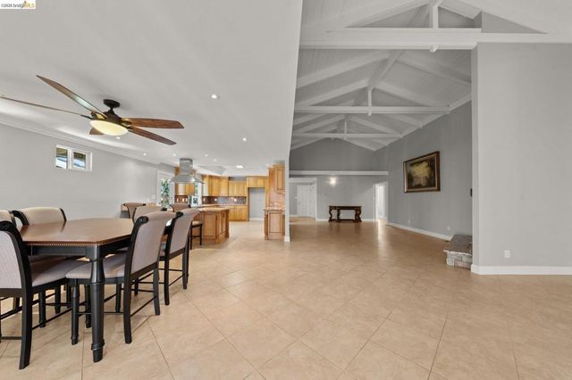 1056 Discovery Bay Blvd, Discovery Bay, CA 94505